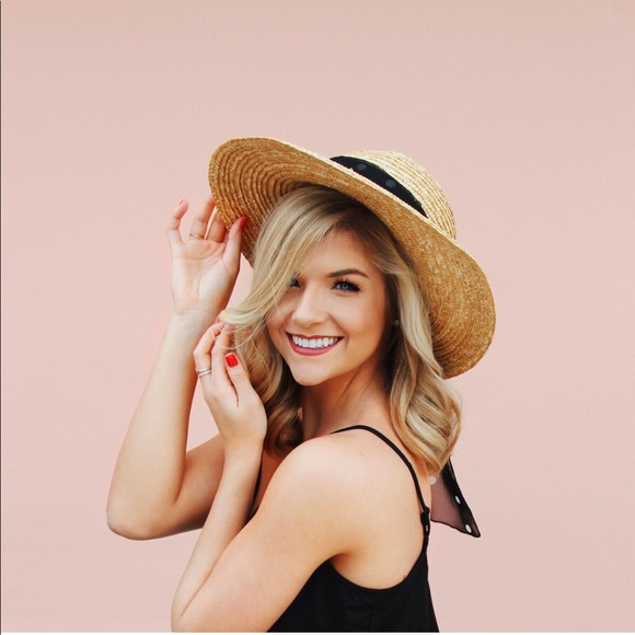 Hey guys!!! Welcome to my page!❤️💃🏼 - Picture 1 of 8